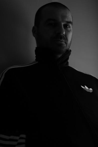 Shone, Serbian printmaker and founder of Ghost Notes Art