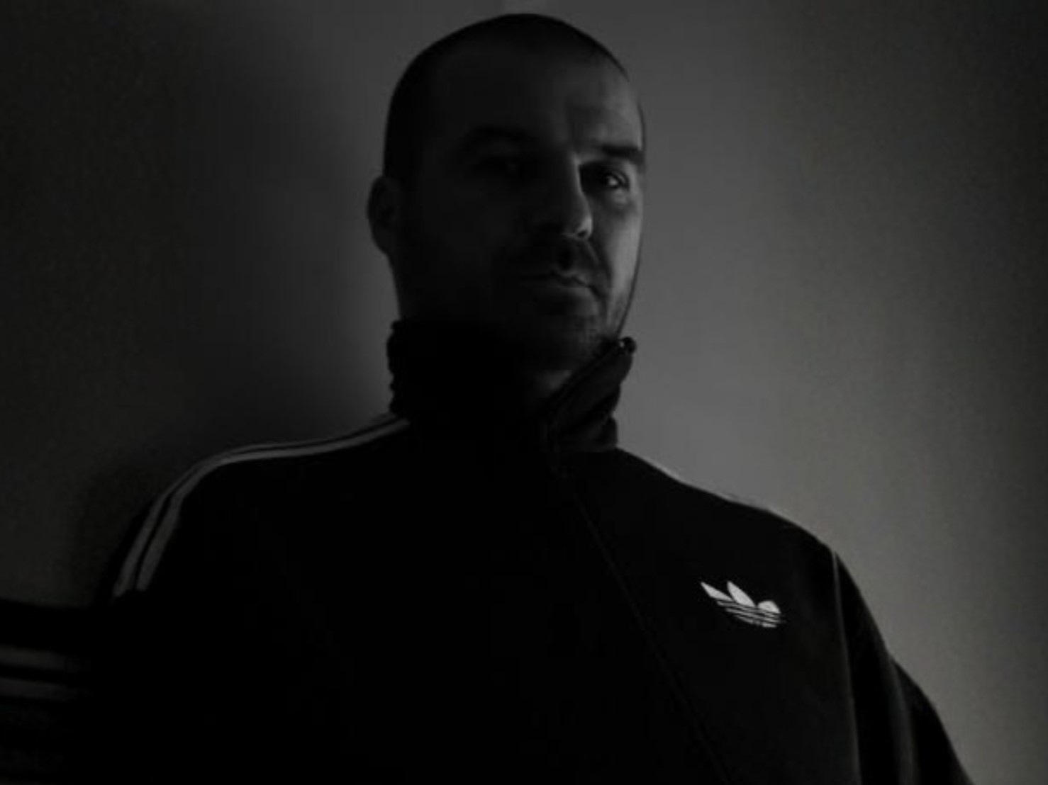 Shone, Serbian printmaker and founder of Ghost Notes Art